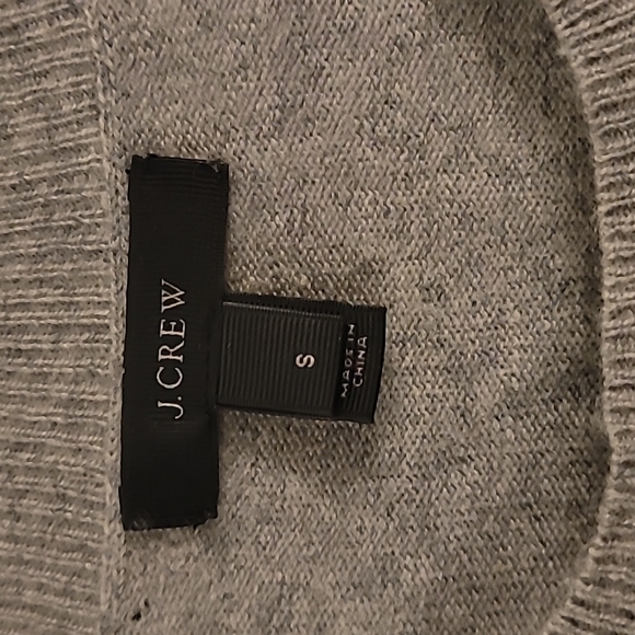 Barely worn JCrew Oversized Sweater with Lace applique - Picture 3 of 5